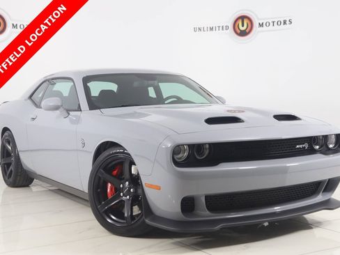 Used 2021 Dodge Challenger SRT Hellcat image 1