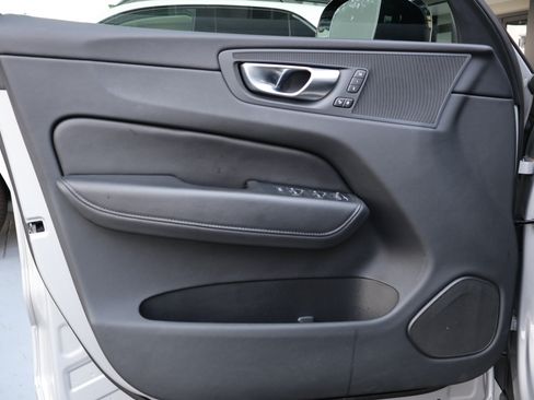 Used 2024 Volvo XC60 B5 Plus AWD/4WD image 13