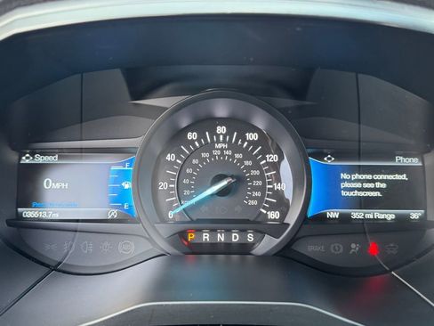 Used 2022 Ford Edge SEL w/ Convenience Package image 5