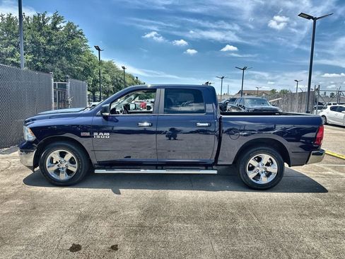 Used 2017 RAM 1500 Lone Star RWD image 2