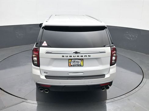 Used 2024 Chevrolet Suburban High Country AWD/4WD image 19