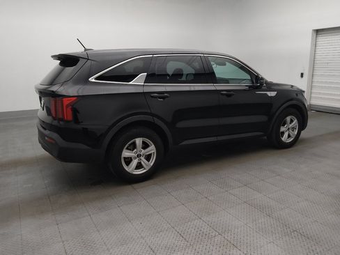 Used 2023 Kia Sorento LX FWD image 10