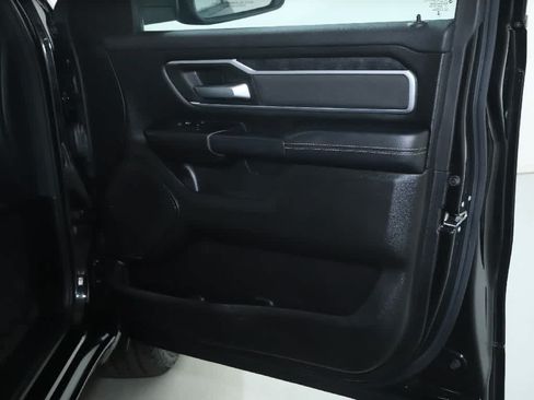 Used 2023 RAM 1500 Big Horn AWD/4WD image 33