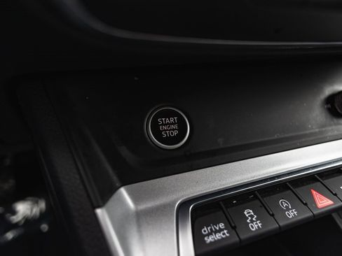 Used 2023 Audi Q3 2.0T Premium image 19