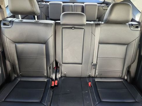 Used 2023 Volkswagen Atlas SE image 17