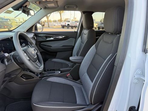 Used 2026 Chevrolet TrailBlazer LS w/ LS Convenience Package image 26