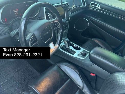 Used 2016 Jeep Grand Cherokee SRT AWD/4WD image 9