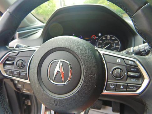Used 2023 Acura RDX SH-AWD image 19