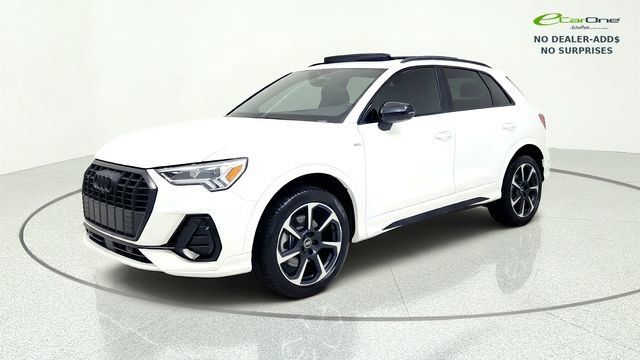 Used 2025 Audi Q3 2.0T Premium Plus w/ Premium Plus Package AWD/4WD image 3