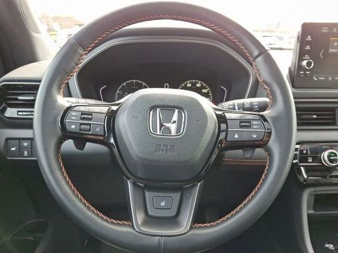 Certified 2025 Honda Pilot TrailSport image 20