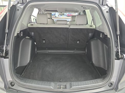 Used 2017 Honda CR-V LX image 12