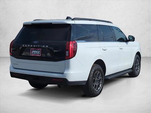 Certified 2025 Ford Expedition Active image 7