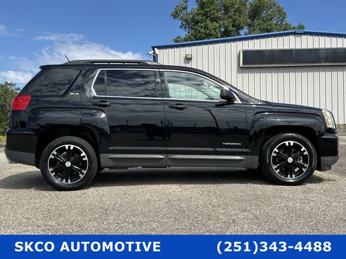 Used 2017 GMC Terrain SLE w/ Nightfall Package image 6