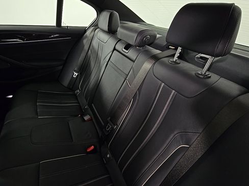 Used 2021 BMW 530i xDrive 530i xDrive w/ M Sport Package image 15