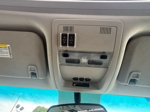 Used 2012 Chevrolet Avalanche LTZ AWD/4WD image 28