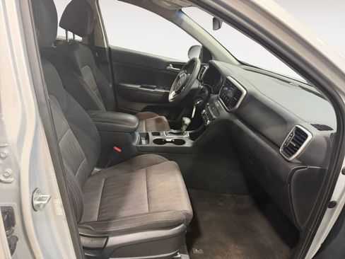 Used 2021 Kia Sportage LX image 16