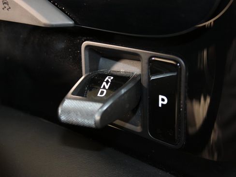 Used 2023 Porsche Taycan 4S image 26