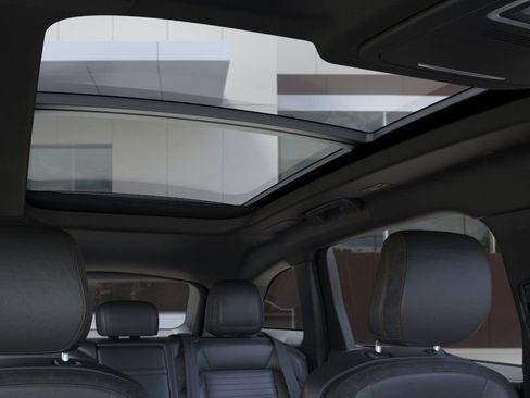 New 2025 Lincoln Nautilus Reserve image 22