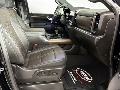 Used 2025 Chevrolet Silverado 1500 High Country w/ Midnight Edition image 34