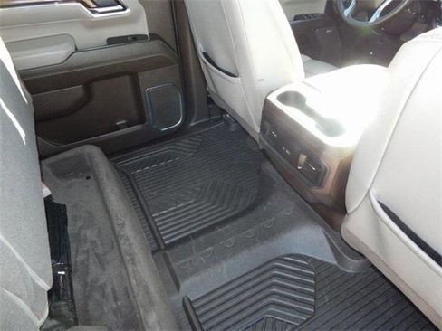 Used 2024 Chevrolet Silverado 1500 LT Trail Boss w/ LT Trail Boss Premium Package image 12