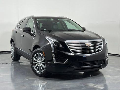Used 2019 Cadillac XT5 Luxury AWD/4WD image 2