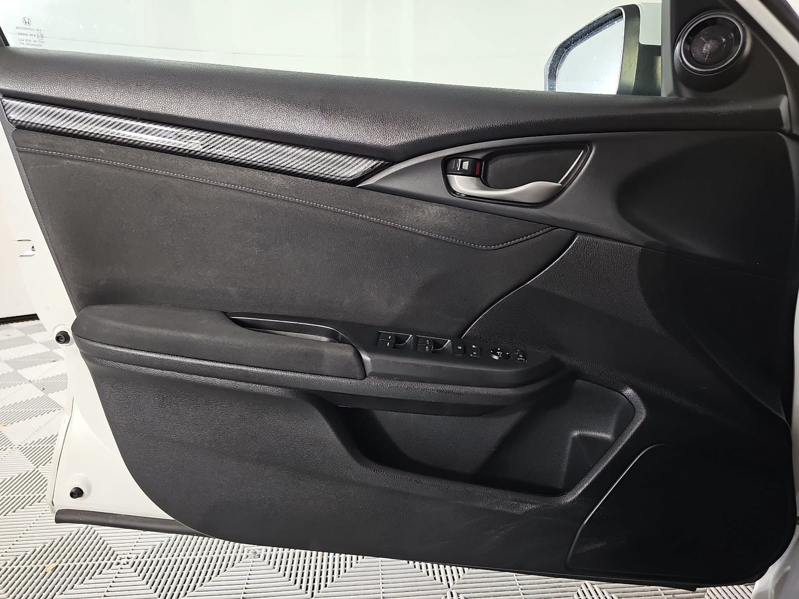 Used 2017 Honda Civic EX image 24