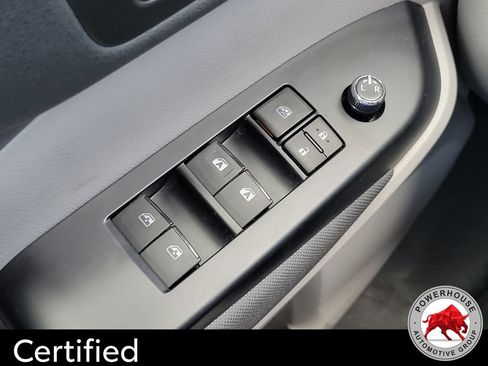 Used 2019 Toyota Highlander LE FWD image 27