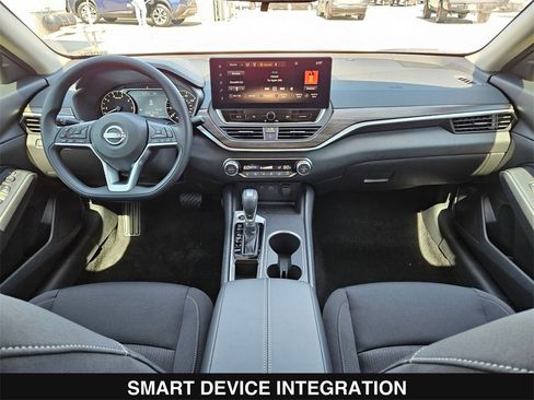 New 2025 Nissan Altima 2.5 SV image 19