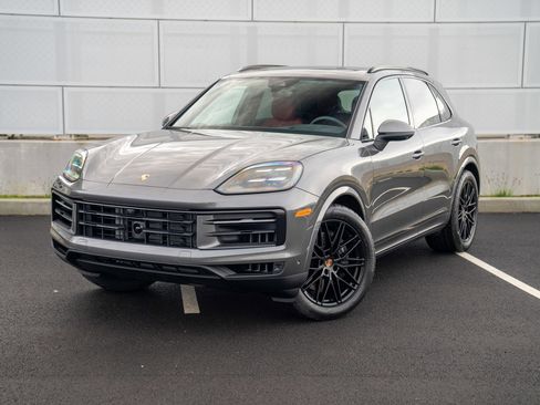 New 2026 Porsche Cayenne AWD/4WD image 1