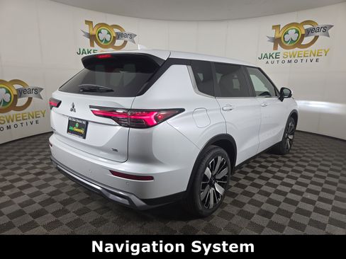 New 2026 Mitsubishi Outlander SE image 7