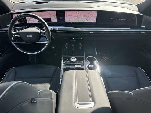 Used 2025 Cadillac Escalade Sport image 20