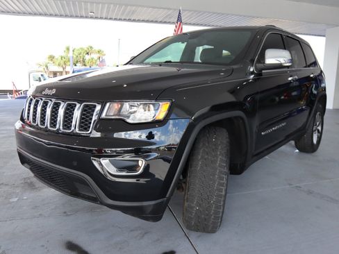 Used 2020 Jeep Grand Cherokee Limited w/ Luxury Group II image 10