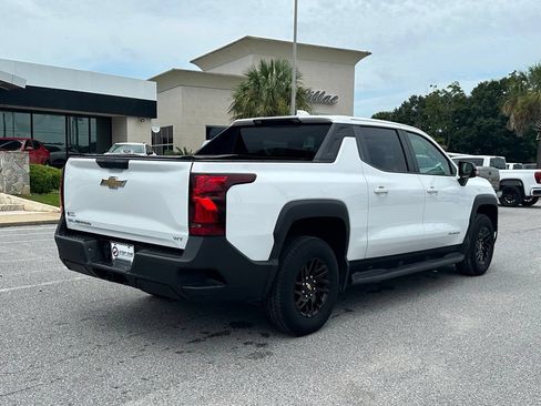 Used 2024 Chevrolet Silverado EV W/T AWD/4WD image 6