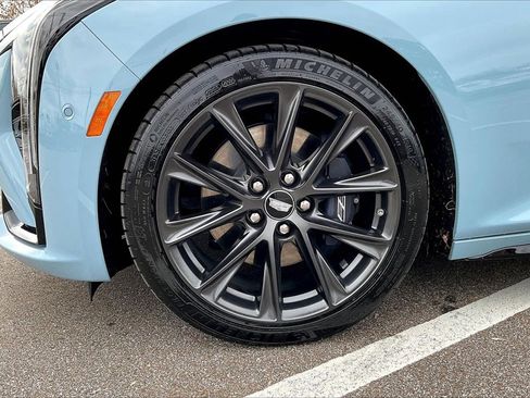 Used 2025 Cadillac CT5 V image 8