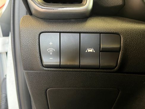 Used 2021 Kia Sportage LX image 21