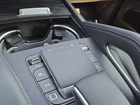 New 2025 Mercedes-Benz GLS 580 4MATIC image 16