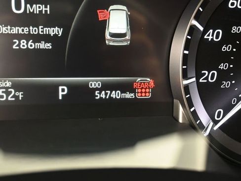 Used 2024 Toyota Highlander LE image 18