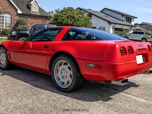 Used 1996 Chevrolet Corvette Coupe RWD image 6