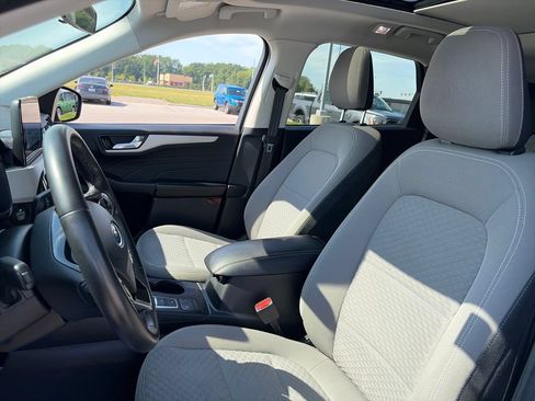 Used 2021 Ford Escape SE w/ Convenience Package AWD/4WD image 16