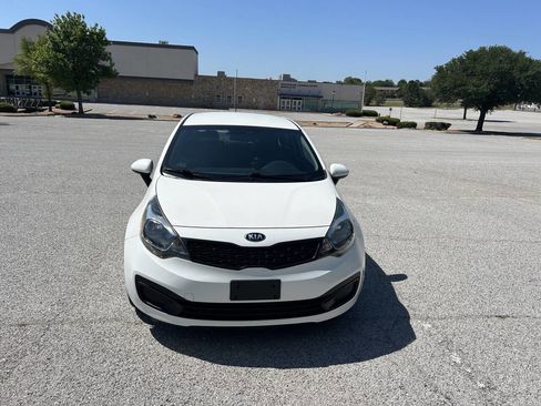Used 2015 Kia Rio LX w/ Power Package FWD image 3