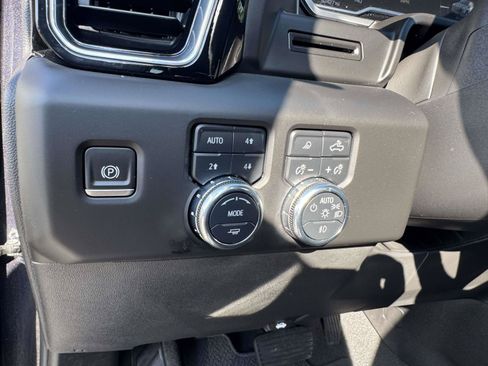 Used 2020 GMC Sierra 1500 Denali w/ Denali Ultimate Package AWD/4WD image 38