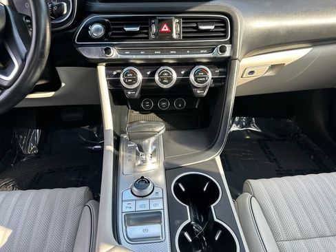 Used 2022 Genesis G70 2.0T w/ Prestige Package RWD image 22