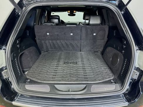 Used 2018 Jeep Grand Cherokee Limited w/ Luxury Group II image 27