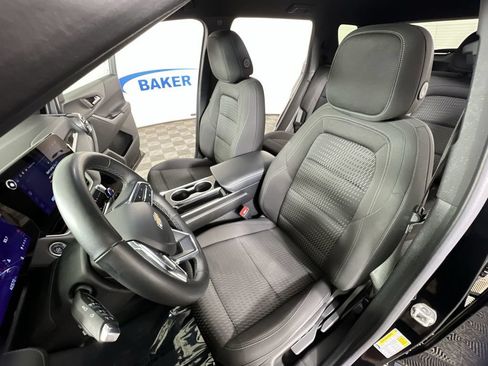 Certified 2025 Chevrolet Equinox LT FWD image 19