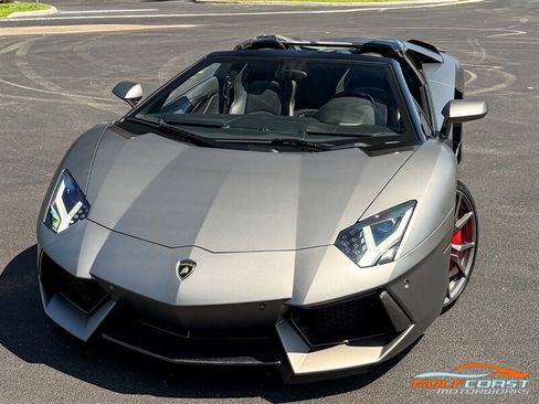 Used 2017 Lamborghini Aventador LP 700-4 AWD/4WD image 9