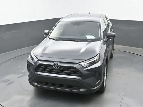 Used 2025 Toyota RAV4 LE image 28