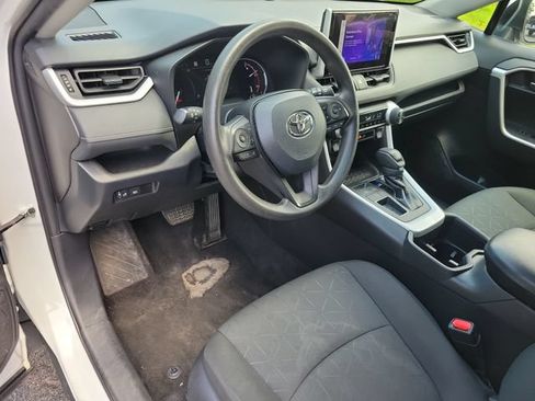 Used 2024 Toyota RAV4 XLE FWD image 9