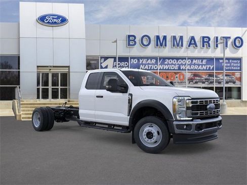 New 2026 Ford F450 XL w/ XL Chrome Package image 7
