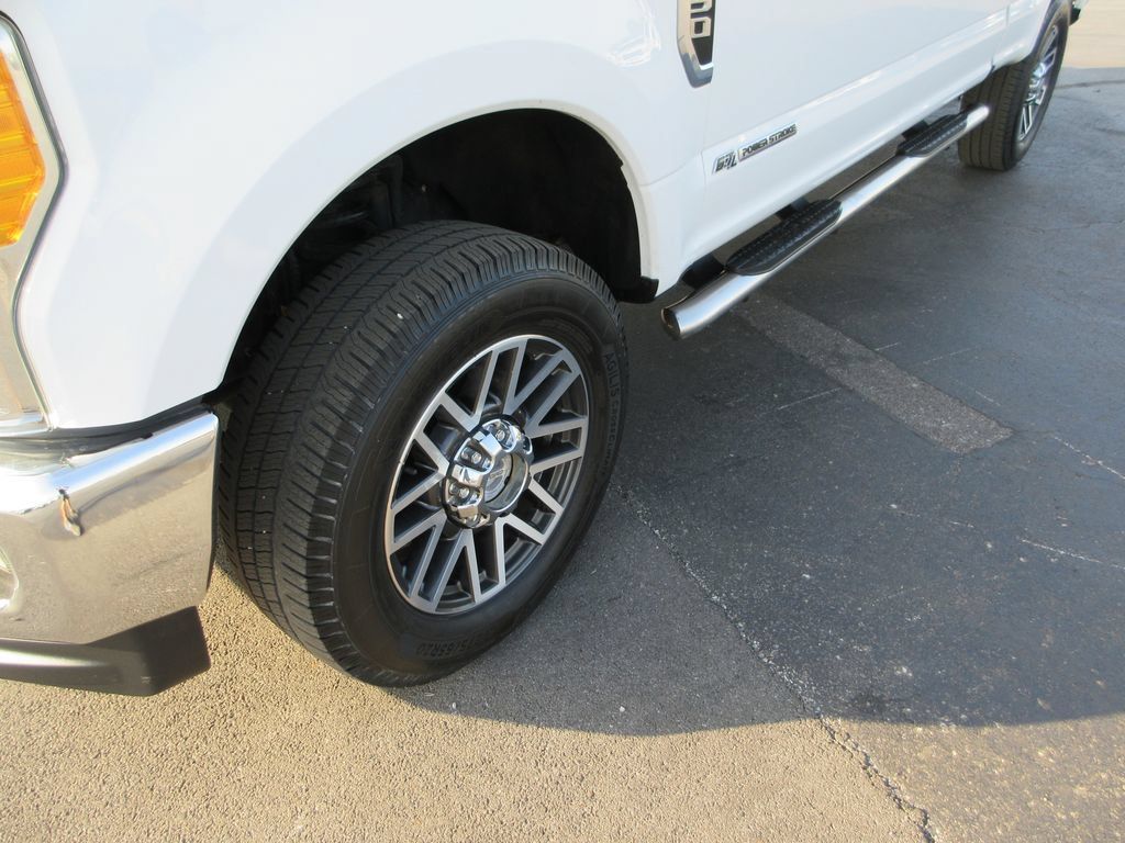 Used 2017 Ford F250 Lariat AWD/4WD image 13