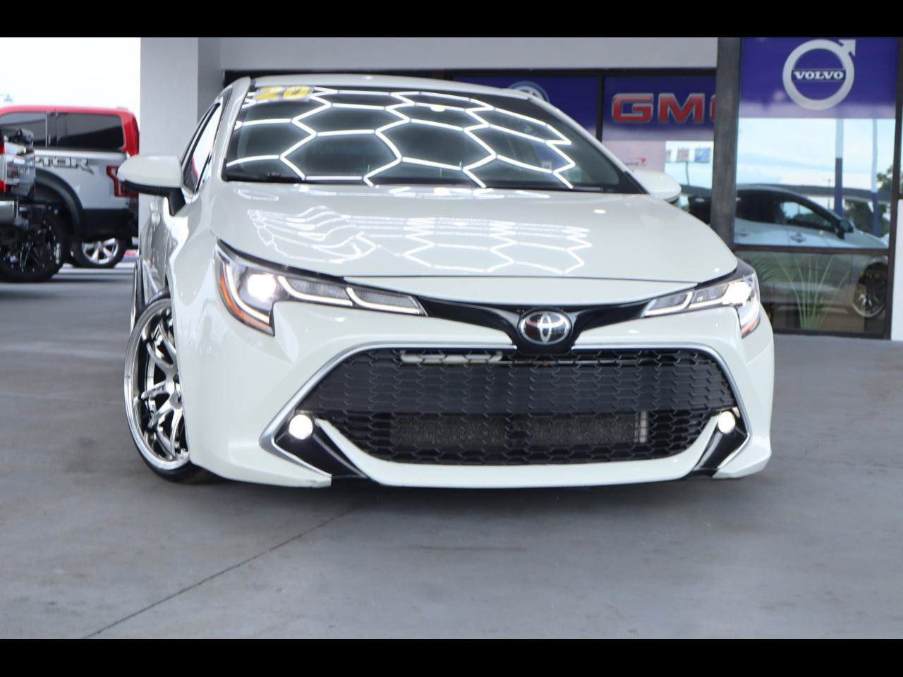 Used 2020 Toyota Corolla XSE FWD image 1